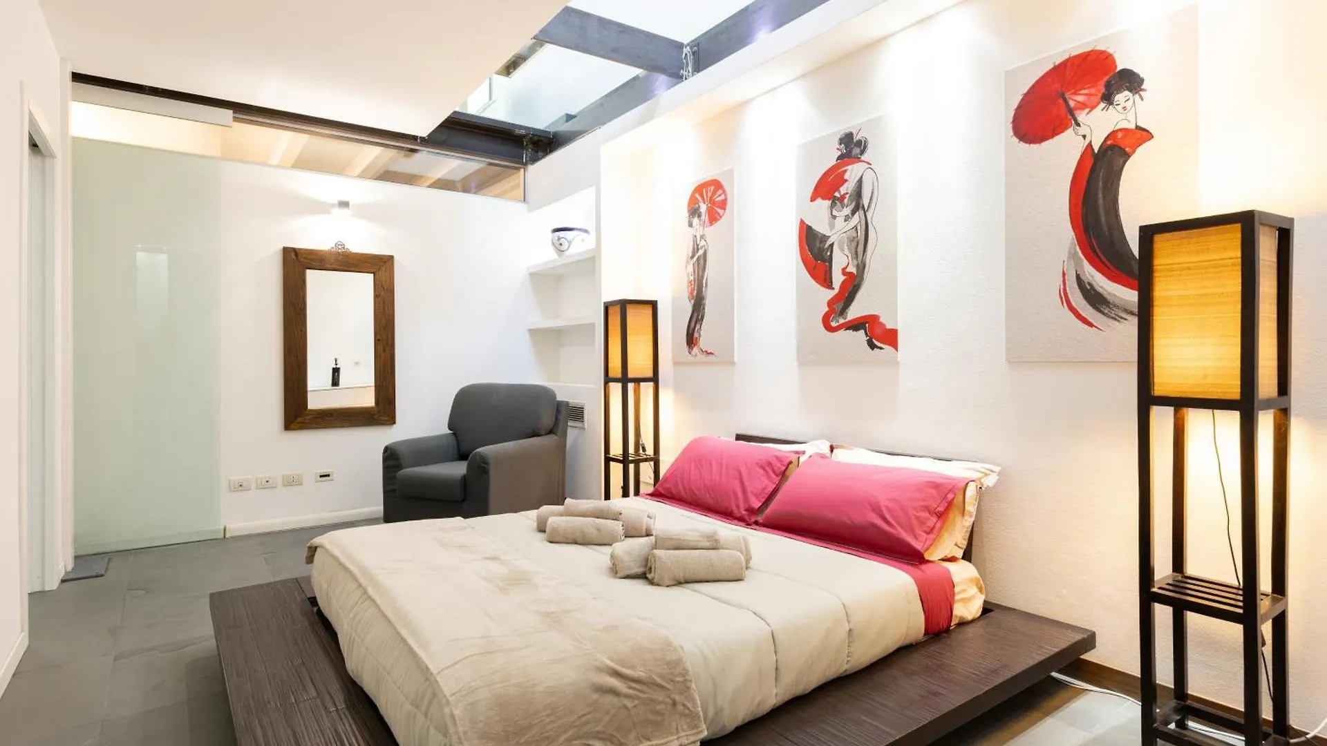 Industrial Loft - Garage-Netflix-Wifi Apartment Brescia