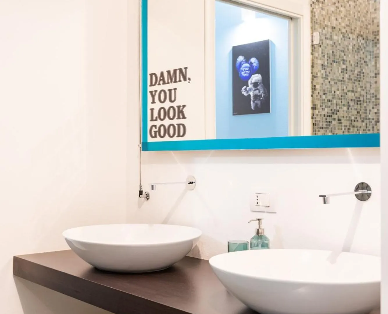 Industrial Loft - Garage-Netflix-Wifi Apartment Brescia