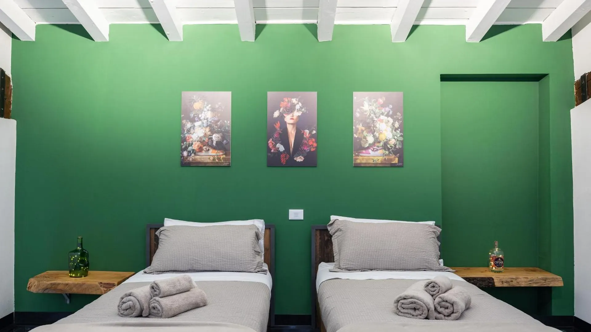 Industrial Loft - Garage-Netflix-Wifi Apartment Brescia Italy
